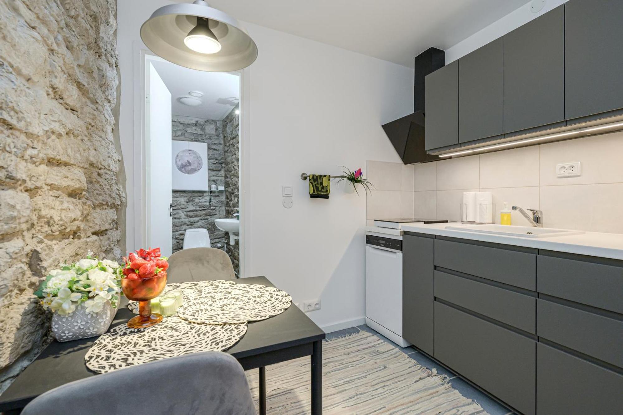 Tallinn Old Town Romantic Apartment Экстерьер фото